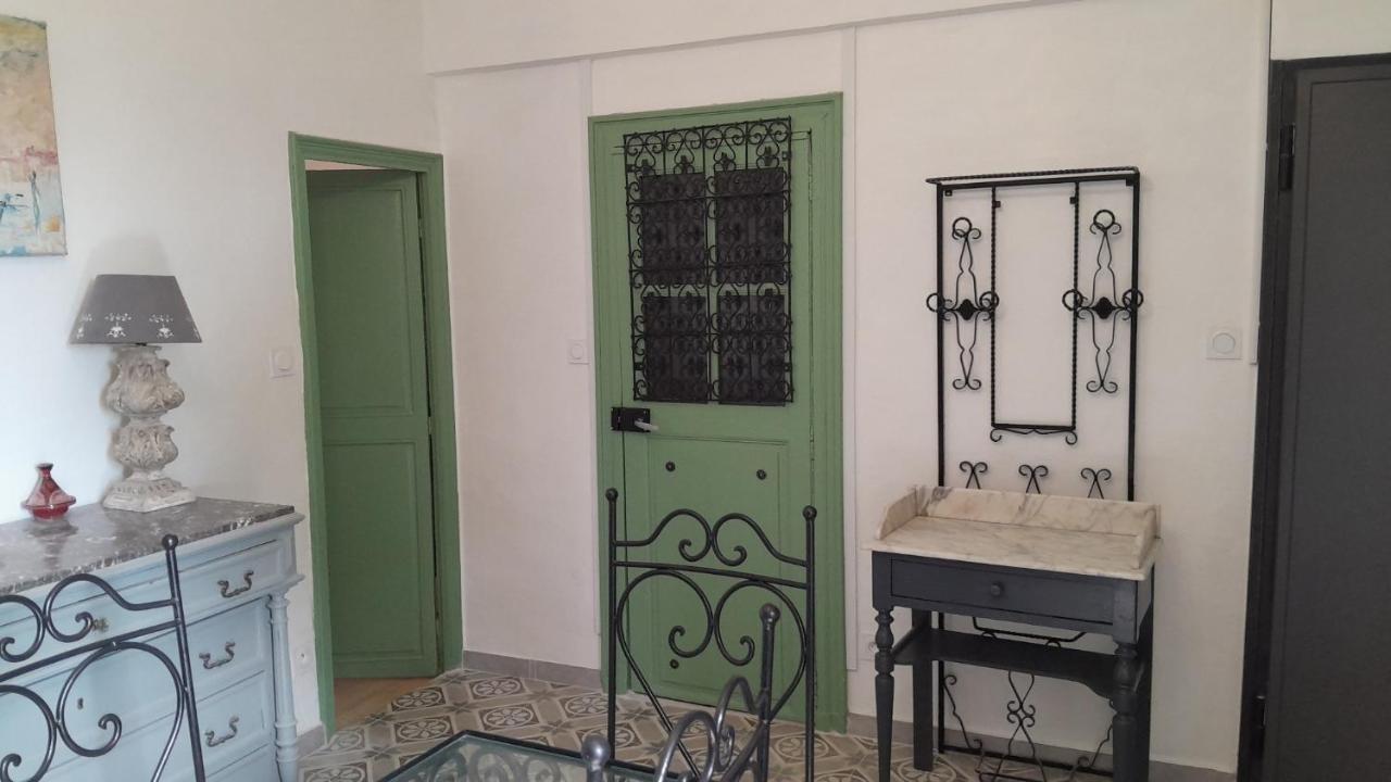 Appartement Authentique Au Bord Du Fleuve Herault Agde Buitenkant foto